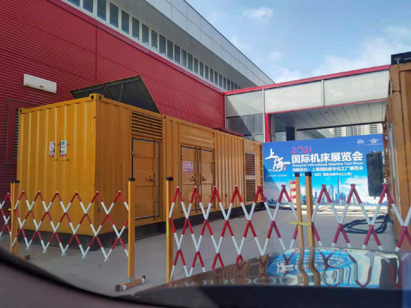 德钦发电车出租-发电机无电压或电压太低怎么办？