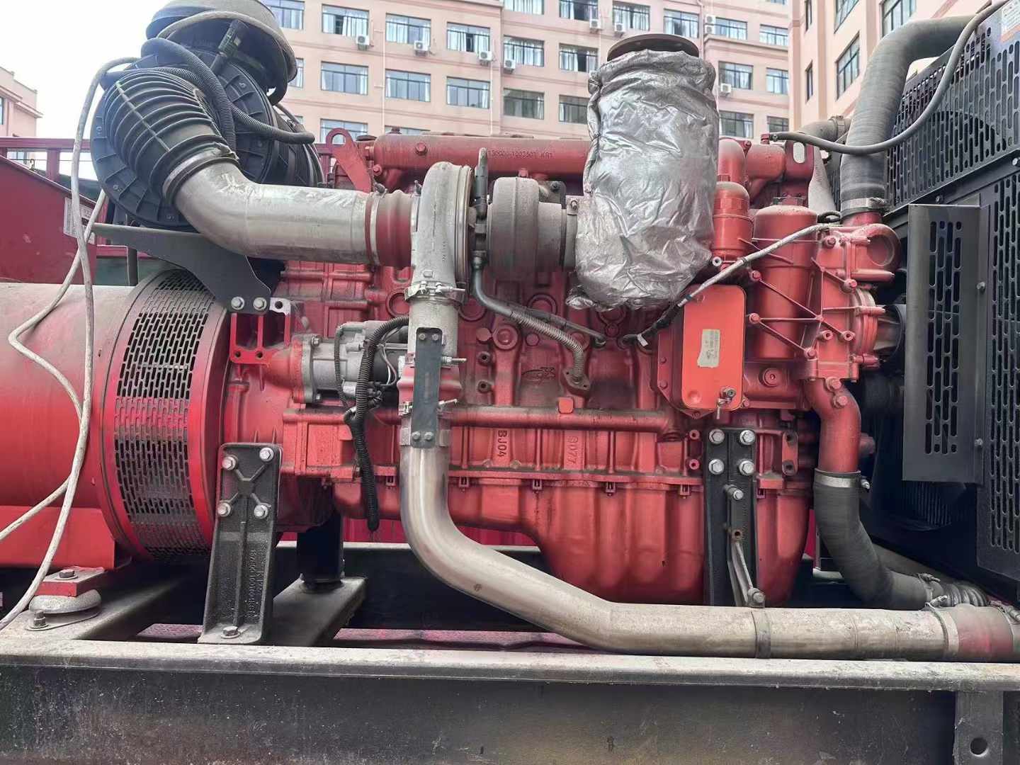 德钦如何选择适合 600kW 柴油发电机组的过载保护器？